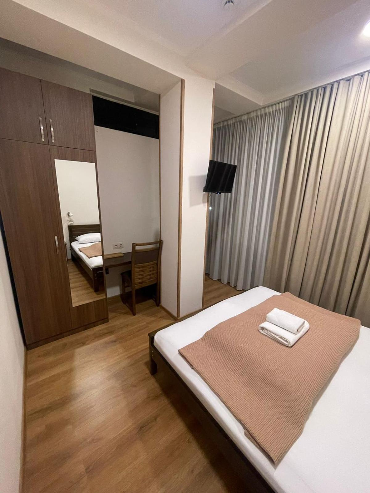 Art Family Hotel Tbilisi Exterior photo